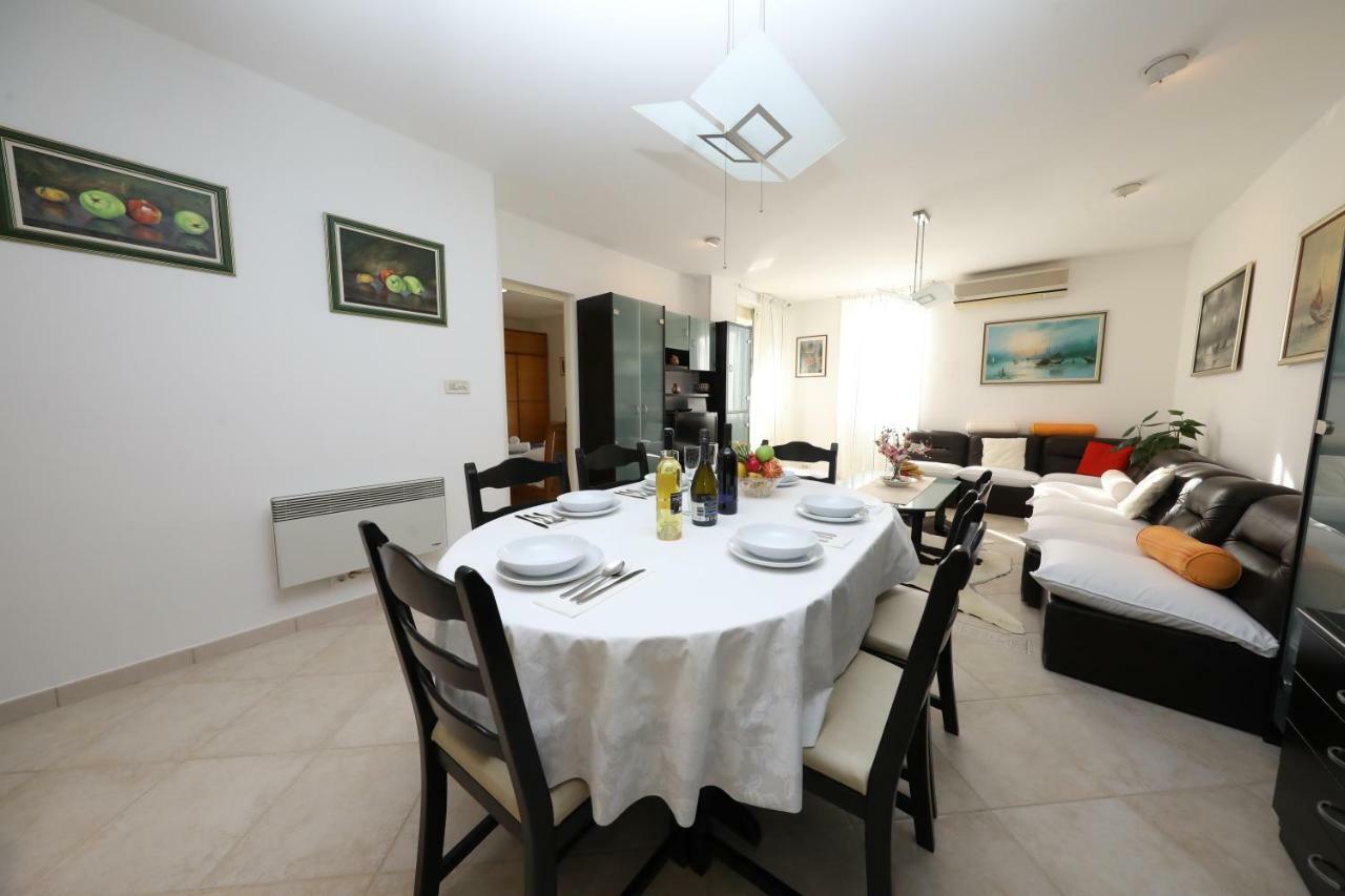 Apartment Riva ザダル エクステリア 写真